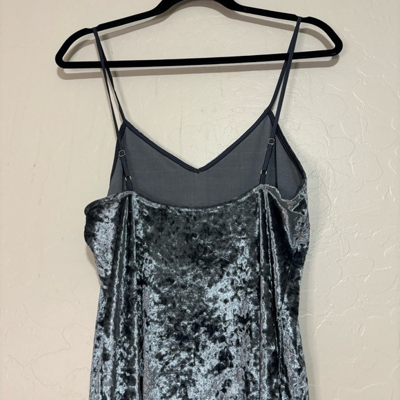 French Connection Gray/Silver Crushed Velvet Chemise Mini Slip Dress Size S - Picture 11 of 12